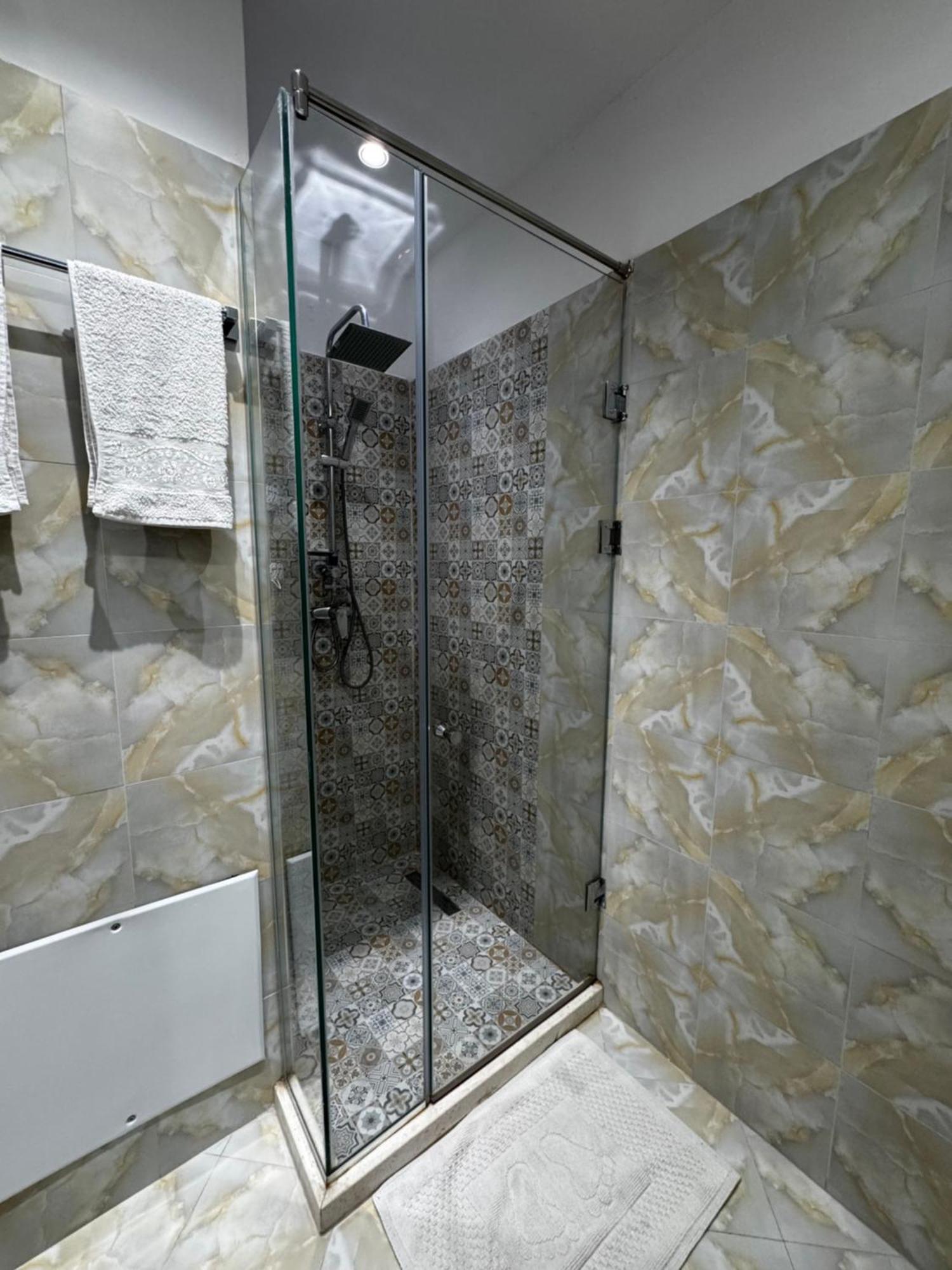 Sky & Sea View Luxury Apartments Дуррес Экстерьер фото